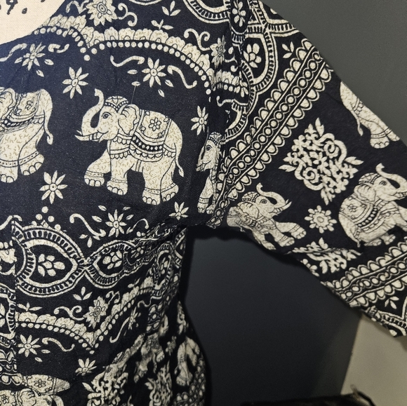 Eaethbound Trading Co. Womans Elephant Print Blouse Size S - Picture 6 of 12